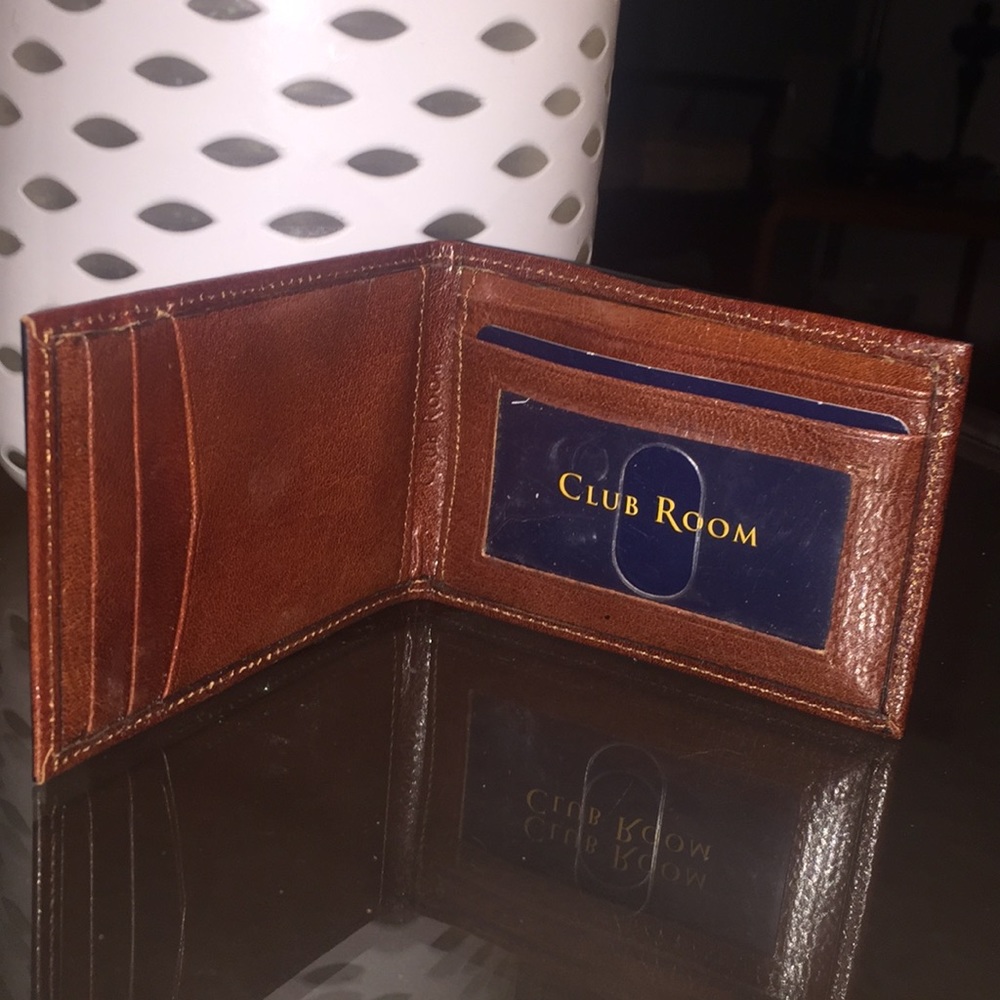 NWOT Club Room wallet w/clip (Macy’s)